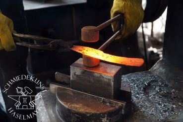 Schmiedkurs für Familie/Freunde/Gruppen/Vereine/Firmen-bis zu 5 Personen: Thema "Survival-/Outdoor Messer  schmieden"