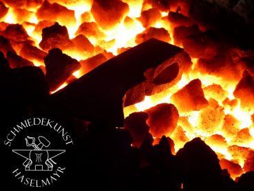 Premium Axtschmiedekurs 2 Tage: Samstag, 08.11.2025 und Sonntag, 09.11.2025