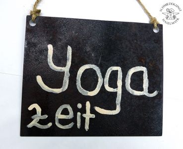 Blechschild mit Spruch "Yoga Zeit"