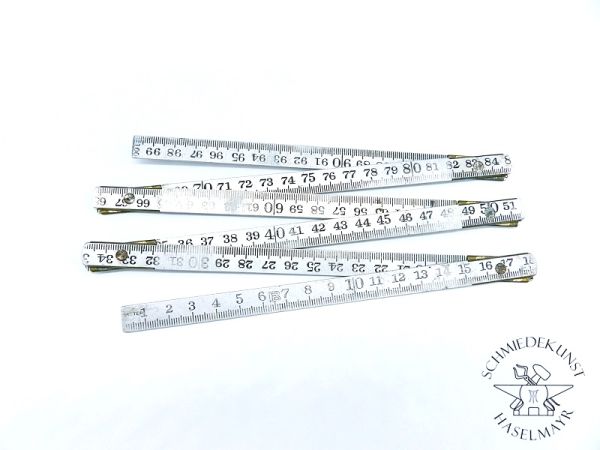 Alter Aluminium-Meterstab Nr. 1