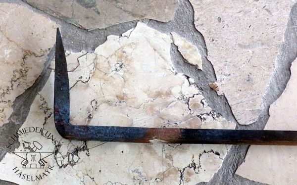 Sehr lange Bauklammer Nr. 1