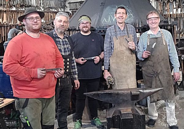 schmiedekurs schmieden lernen professionelle Schmiedekurse