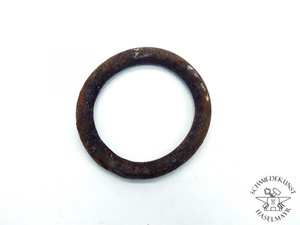 Ring aus Eisen 66x8 mm Nr. 15