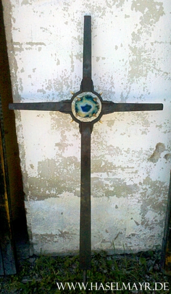 Kreuz mit Achatscheibe