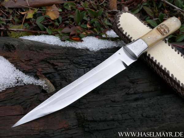 Tanto mit geschnitzem Oki - VERKAUFT! Dieses Messer können wir jederzeit für Sie anfertigen!