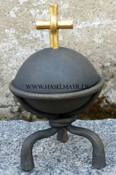 Weihwasserkessel handgeschmiedet mit Kreuz